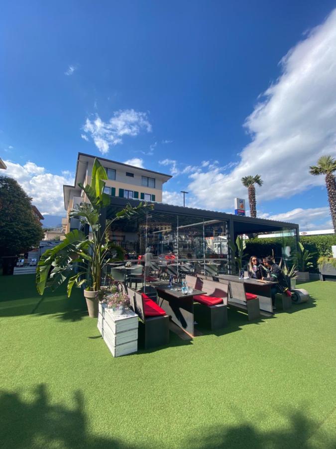 Hotel Aurora & Appartamenti Torbole Sul Garda Kültér fotó