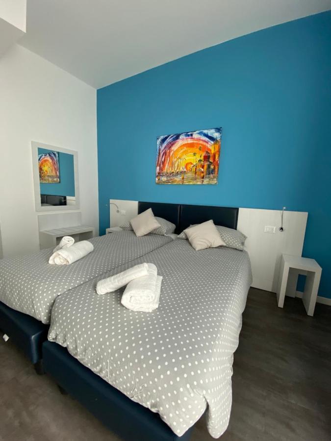 Hotel Aurora & Appartamenti Torbole Sul Garda Kültér fotó
