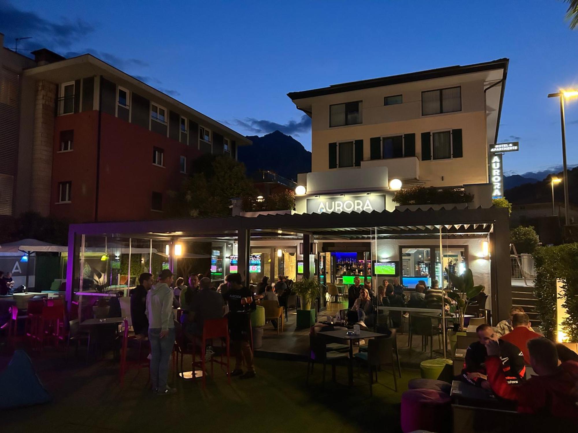 Hotel Aurora & Appartamenti Torbole Sul Garda Kültér fotó